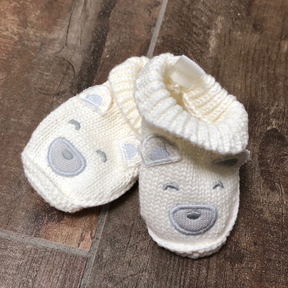 Baby Gap Newborn sweater booties